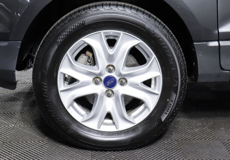 Подержанный автомобиль Ford EcoSport 2017 года (5 фото)