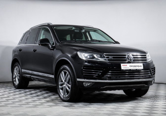 Подержанный автомобиль Volkswagen Touareg 2017 года (3 фото)