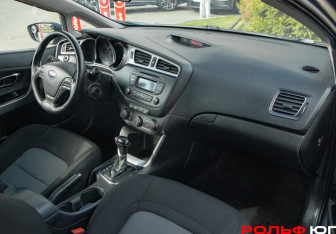 Подержанный автомобиль Kia Ceed Hatchback 2013 года (7 фото)