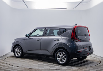 Подержанный автомобиль Kia Soul 2020 года (7 фото)
