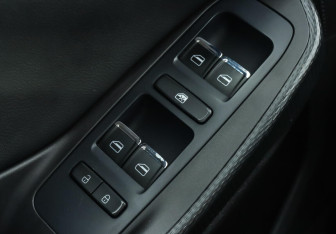 Подержанный автомобиль Chery Tiggo 4 2019 года (17 фото)