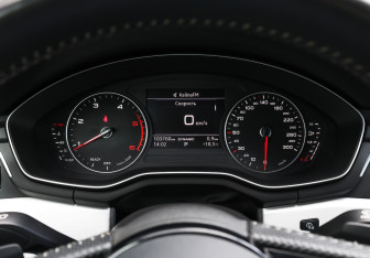 Подержанный автомобиль Audi A5 Liftback 2018 года (14 фото)