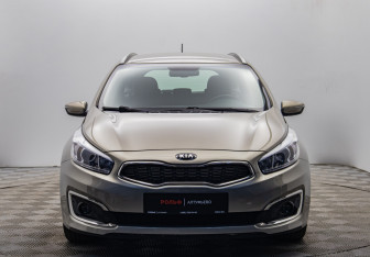 Подержанный автомобиль Kia Ceed Wagon 2016 года (8 фото)