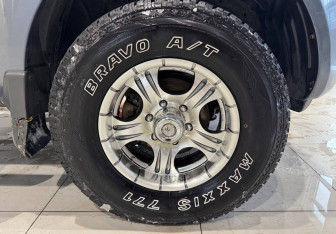 Подержанный автомобиль Mitsubishi L200 2007 года (10 фото)