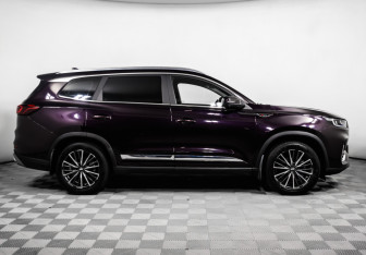 Подержанный автомобиль Chery Tiggo 8 Pro 2021 года (4 фото)