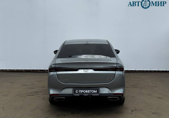 Подержанный автомобиль Kaiyi E5 2023 года (7 фото)