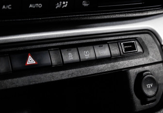 Подержанный автомобиль Citroen SpaceTourer 2020 года (20 фото)