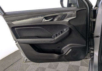 Подержанный автомобиль Haval Jolion 2023 года (19 фото)