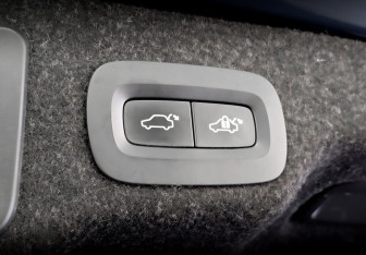 Подержанный автомобиль Volvo S90 2021 года (26 фото)