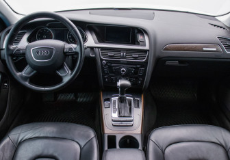 Подержанный автомобиль Audi A4 allroad 2013 года (12 фото)