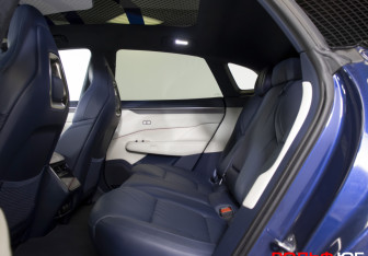 Подержанный автомобиль Zeekr 001 2024 года (10 фото)