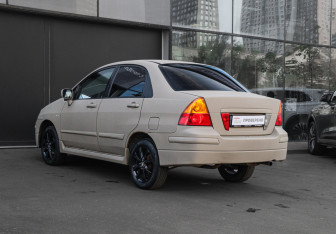Подержанный автомобиль Suzuki Liana Sedan 2007 года (6 фото)