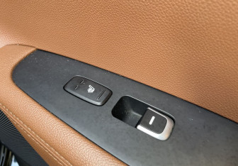 Подержанный автомобиль Kia Sorento 2018 года (23 фото)