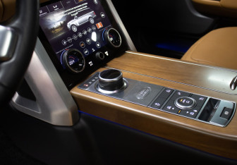 Подержанный автомобиль Land Rover Range Rover 2021 года (28 фото)