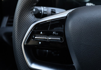 Подержанный автомобиль FAW Bestune B70 2023 года (22 фото)