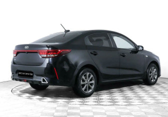Подержанный автомобиль Kia Rio Sedan 2021 года (5 фото)