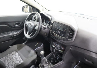 Подержанный автомобиль LADA (ВАЗ) XRAY 2018 года (9 фото)