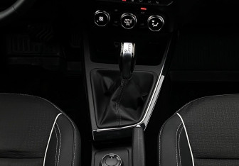 Подержанный автомобиль Renault Arkana 2019 года (13 фото)