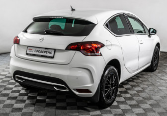 Подержанный автомобиль Citroen DS4 2012 года (5 фото)
