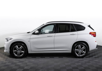 Подержанный автомобиль BMW X1 2019 года (8 фото)