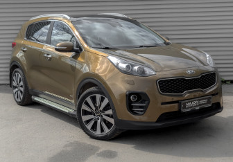 Подержанный автомобиль Kia Sportage 2017 года (3 фото)