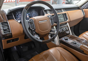 Подержанный автомобиль Land Rover Range Rover 2013 года (16 фото)
