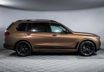 Подержанный автомобиль BMW X7 2019 года (4 фото)