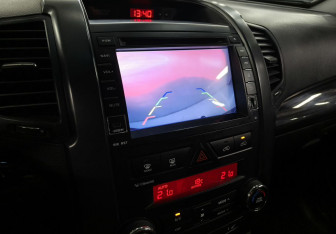 Подержанный автомобиль Kia Sorento 2012 года (16 фото)