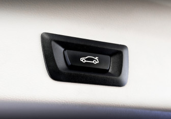 Подержанный автомобиль BMW X3 2021 года (25 фото)