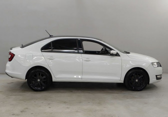 Подержанный автомобиль Skoda Rapid Liftback 2019 года (4 фото)