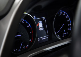 Подержанный автомобиль Toyota RAV4 2019 года (9 фото)