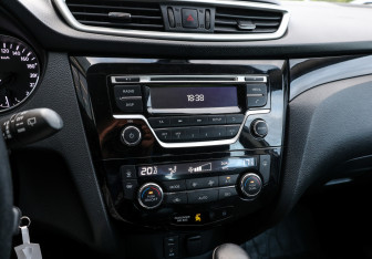 Подержанный автомобиль Nissan Qashqai 2017 года (18 фото)