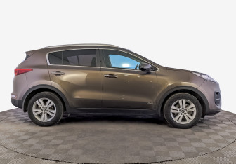 Подержанный автомобиль Kia Sportage 2018 года (4 фото)