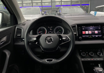 Подержанный автомобиль Skoda Karoq 2020 года (14 фото)