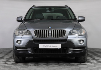 Подержанный автомобиль BMW X5 2009 года (3 фото)