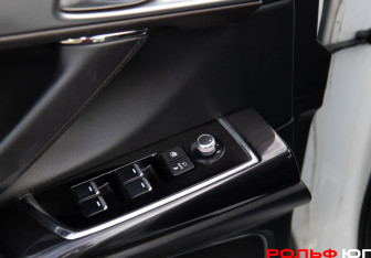 Подержанный автомобиль Mazda CX-9 2019 года (21 фото)