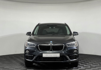 Подержанный автомобиль BMW X1 2017 года (3 фото)