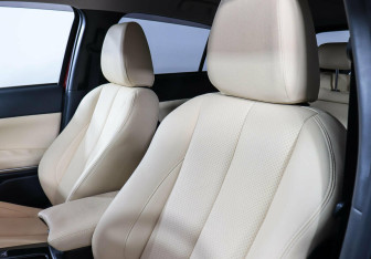 Подержанный автомобиль Mitsubishi Eclipse Cross 2019 года (17 фото)