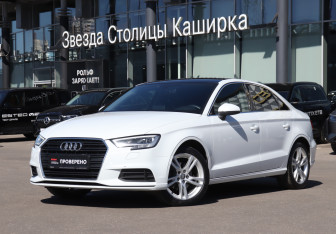 Подержанный автомобиль Audi A3 Sedan 2019 года (24 фото)