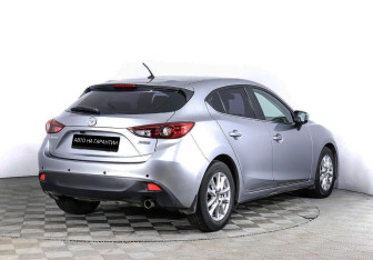 Подержанный автомобиль Mazda 3 Hatchback 2014 года (4 фото)