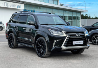 Подержанный автомобиль Lexus LX 2020 года (3 фото)