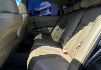 Подержанный автомобиль Nissan Teana 2013 года (10 фото)