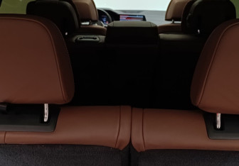 Подержанный автомобиль BMW X7 2021 года (14 фото)