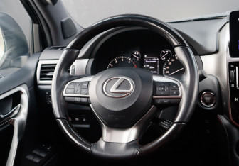 Подержанный автомобиль Lexus GX 2022 года (16 фото)