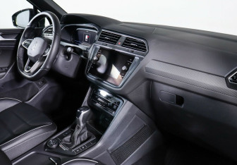 Подержанный автомобиль Volkswagen Tiguan 2021 года (8 фото)