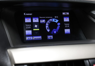 Подержанный автомобиль Lexus RX 2012 года (19 фото)