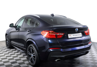 Подержанный автомобиль BMW X4 2017 года (7 фото)