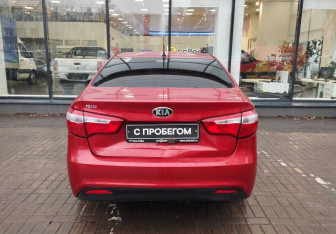 Подержанный автомобиль Kia Rio Sedan 2014 года (7 фото)