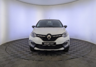 Подержанный автомобиль Renault Kaptur 2021 года (2 фото)