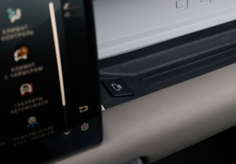 Подержанный автомобиль Land Rover Defender Suv 2022 года (20 фото)